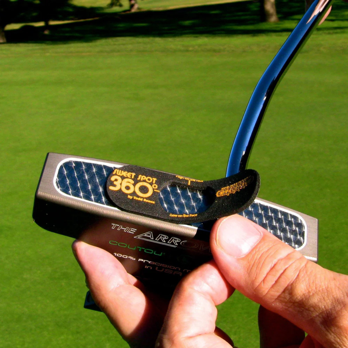 Close- up shot on the Eyeline Golf 360 sweet spot sticker on a putter